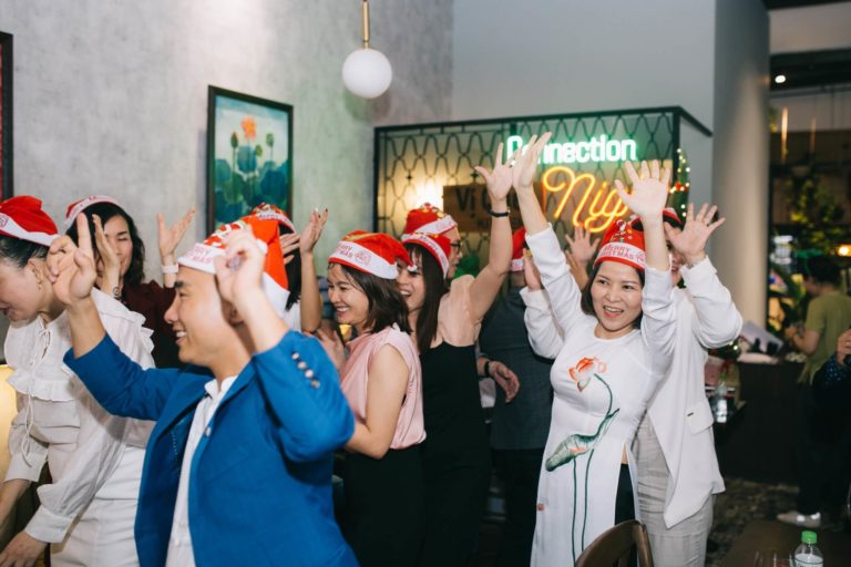 vi que kitchen van nghe khai truong 2