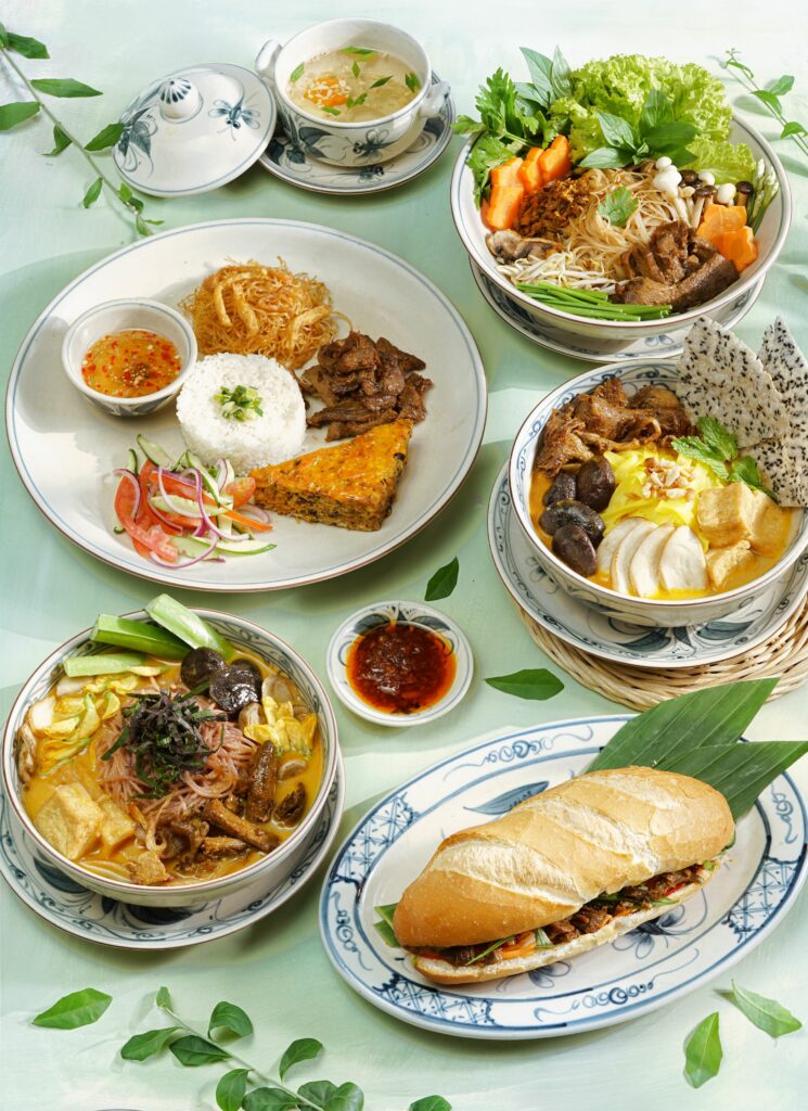 vi que kitchen thuc don sang breakfast