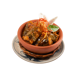 Rong biển cuộn đậu mơ kho nghệ, món đậu hũ mơ cuộn rong biển kho nghệ chay - Nhà hàng chay Vì Quẻ Kitchen